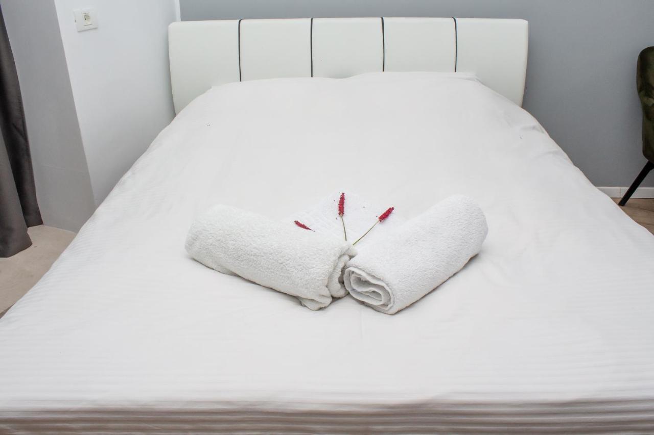 Wings Luxury Suites Cluj-Napoca Eksteriør billede