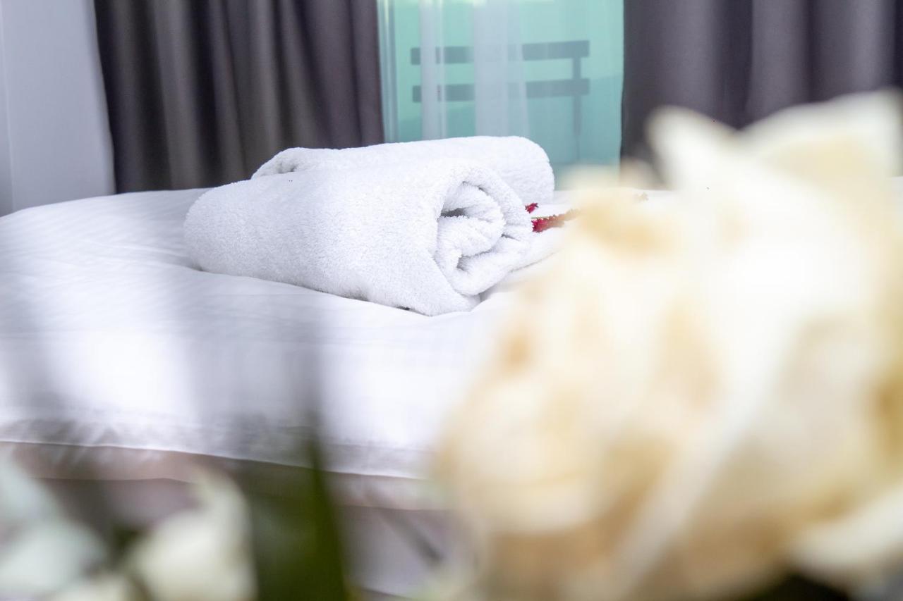 Wings Luxury Suites Cluj-Napoca Eksteriør billede
